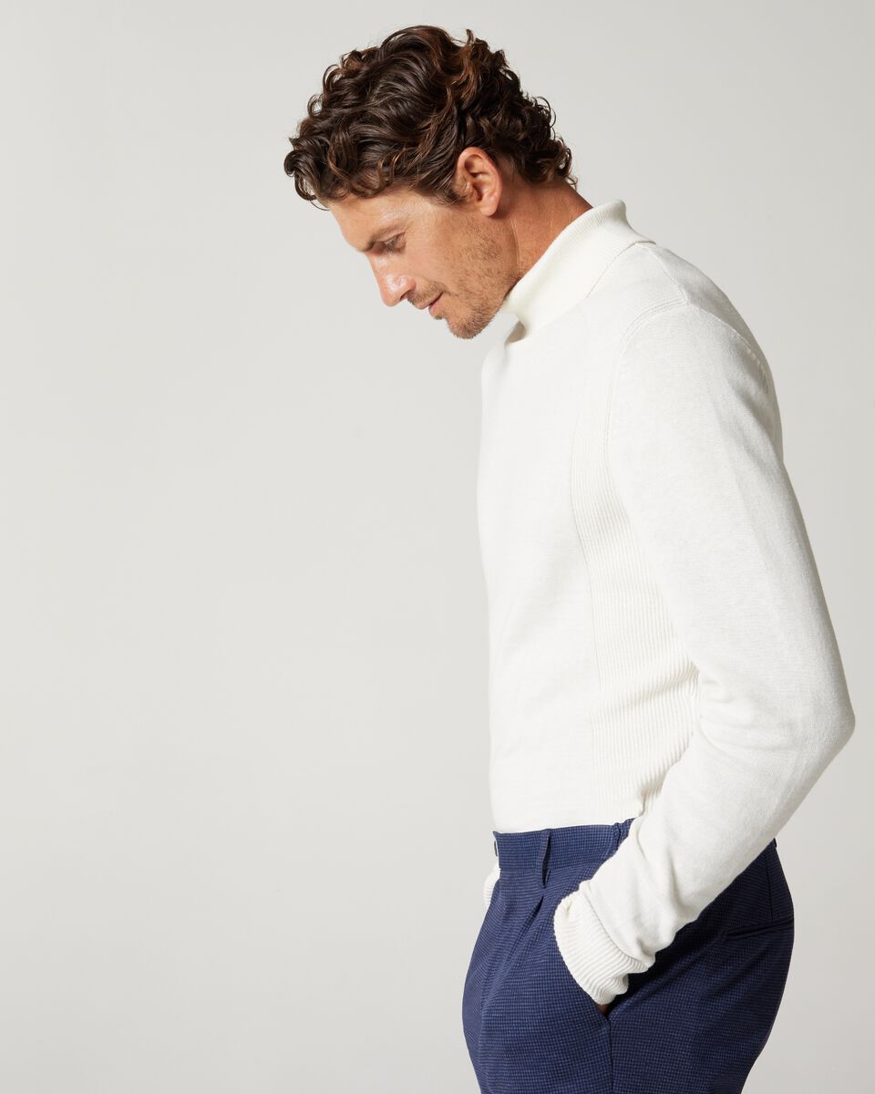 Off White Roll Neck Knit With Rib Detail